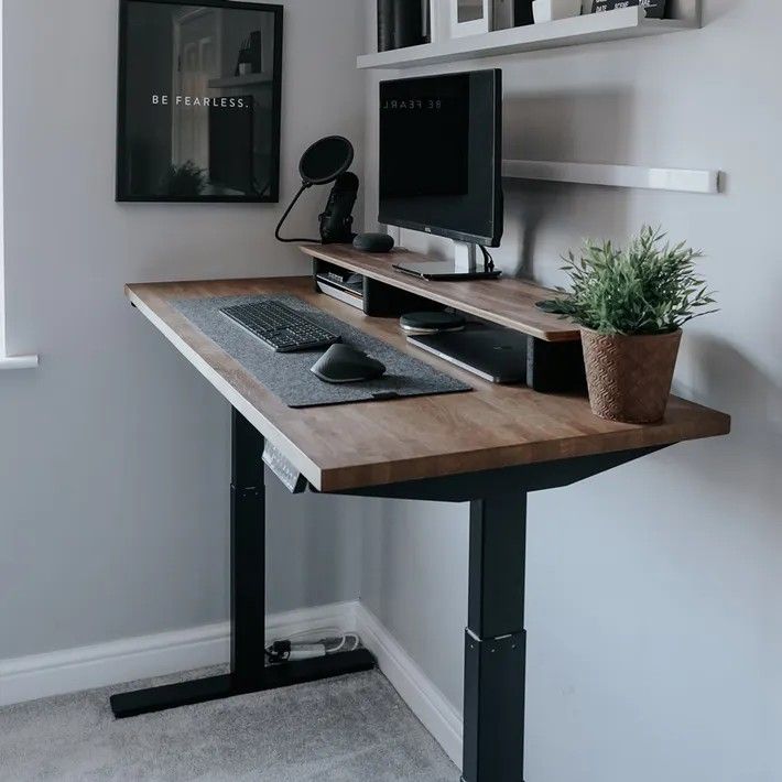 Escritorio elevable de 2 motores con base para monitor, oferta Cyber Wow Plantify